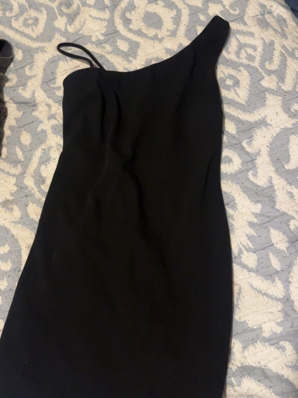 Black One-Shoulder Sheath Dress